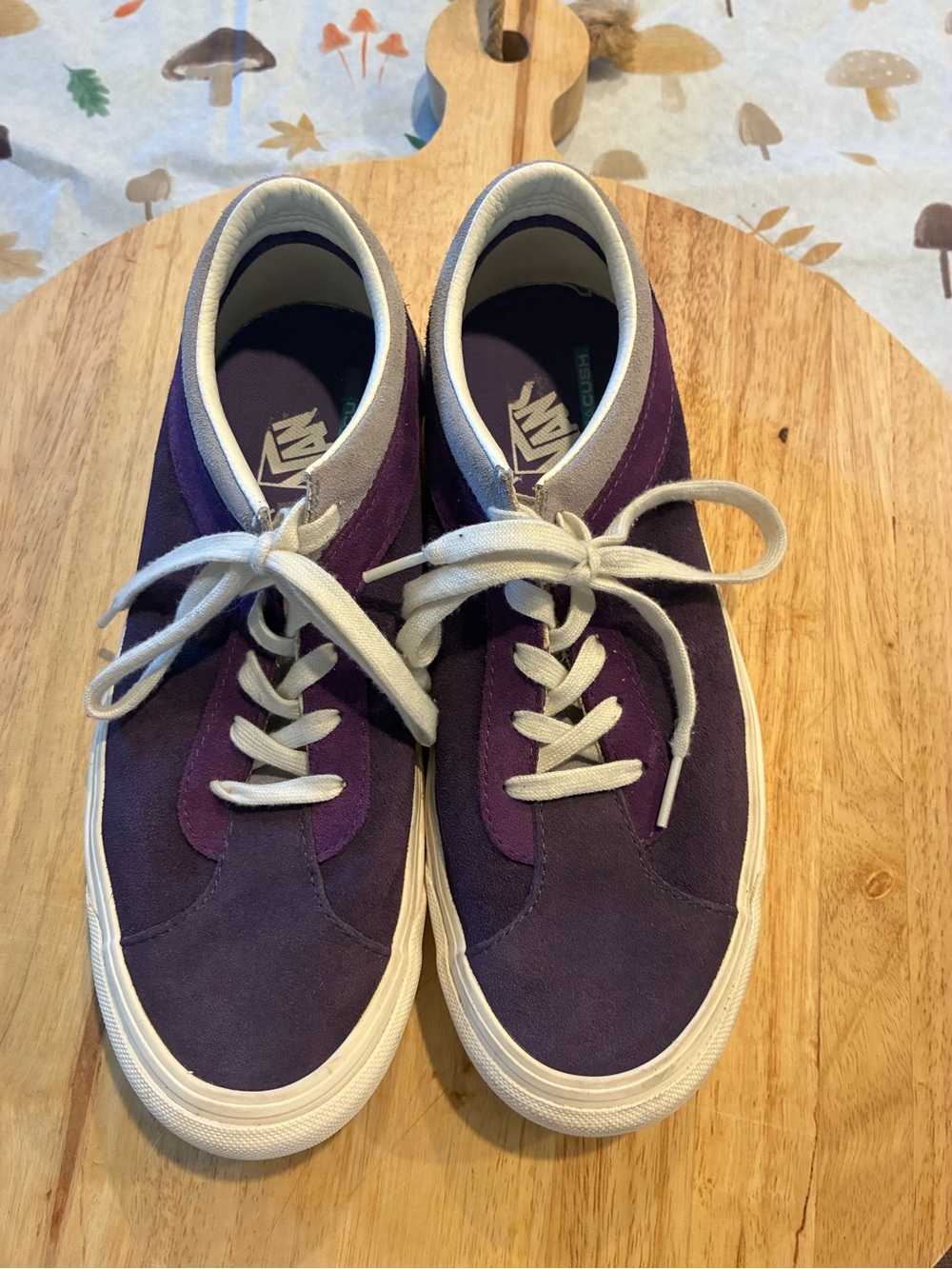Vans Men’s Purple Suede Low-Top Sneakers with White Trim